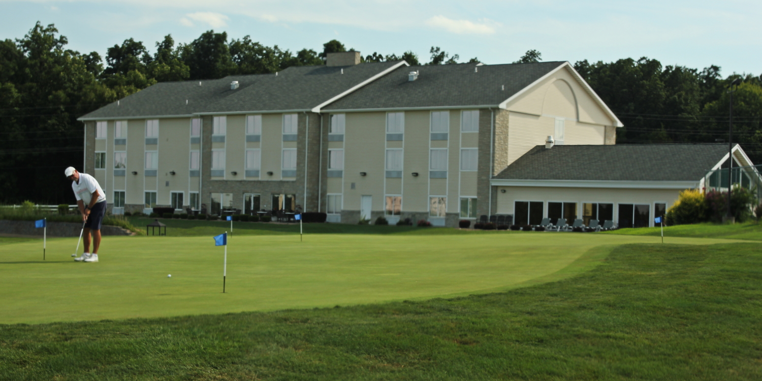 Crown Pointe Golf Club