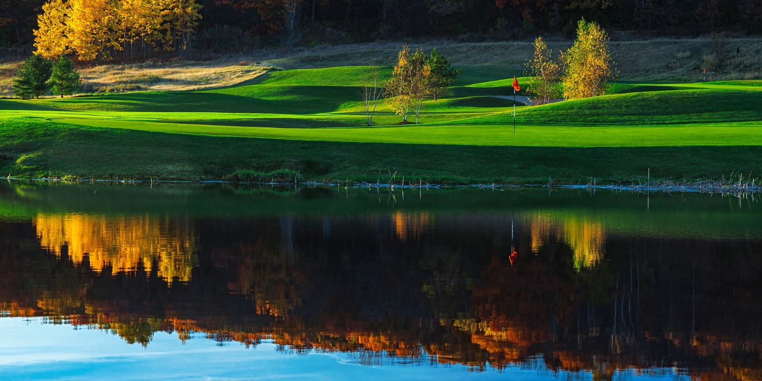 Como Crossings at Hawks View